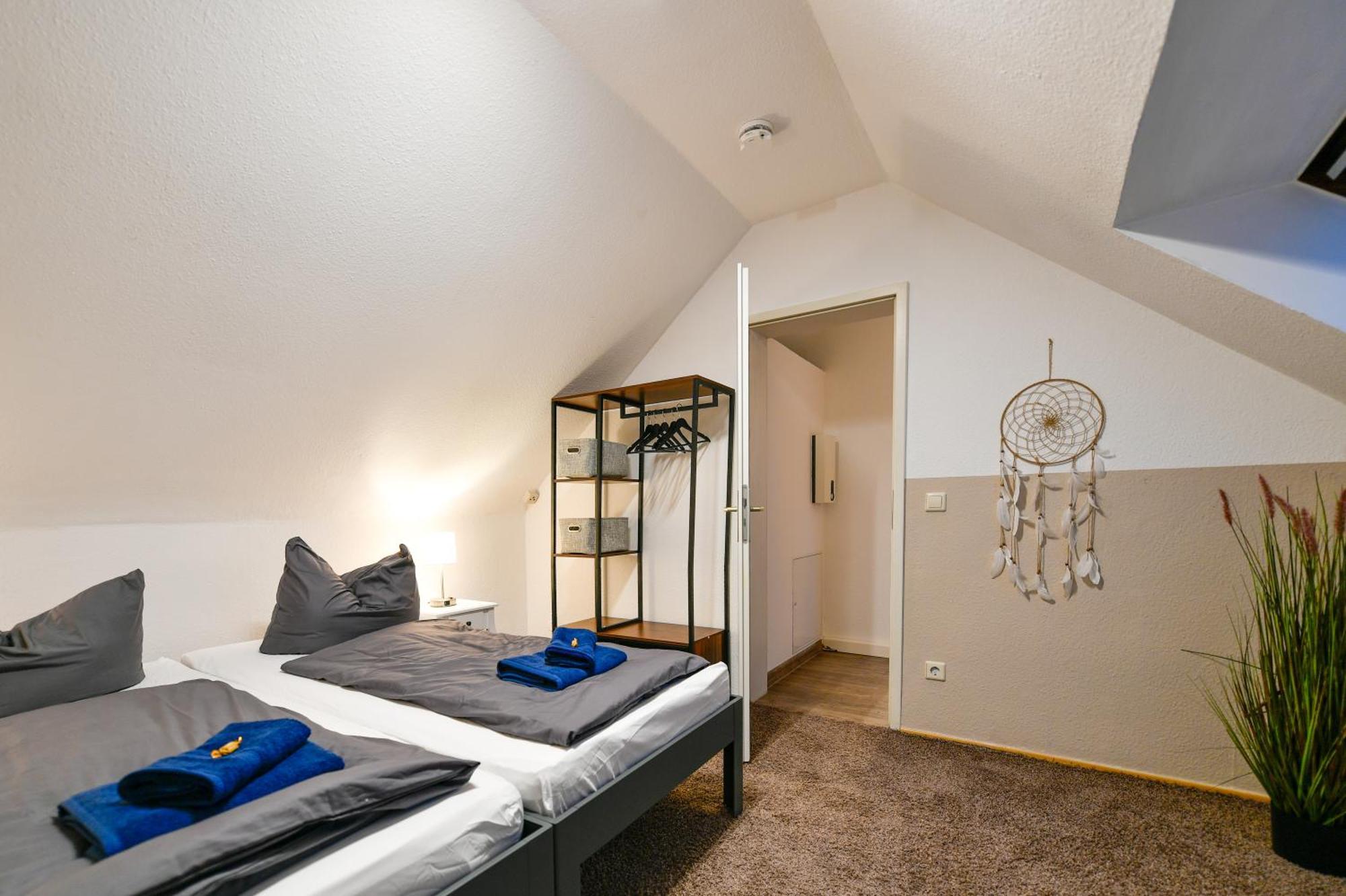 Grosses Spree Apartment, 3 Schlafzimmer Bis 10 Personen, 4X Kfz Parkplatz, Terrasse, Waschtrockner, Wlan, Netflix Chociebuż Zewnętrze zdjęcie